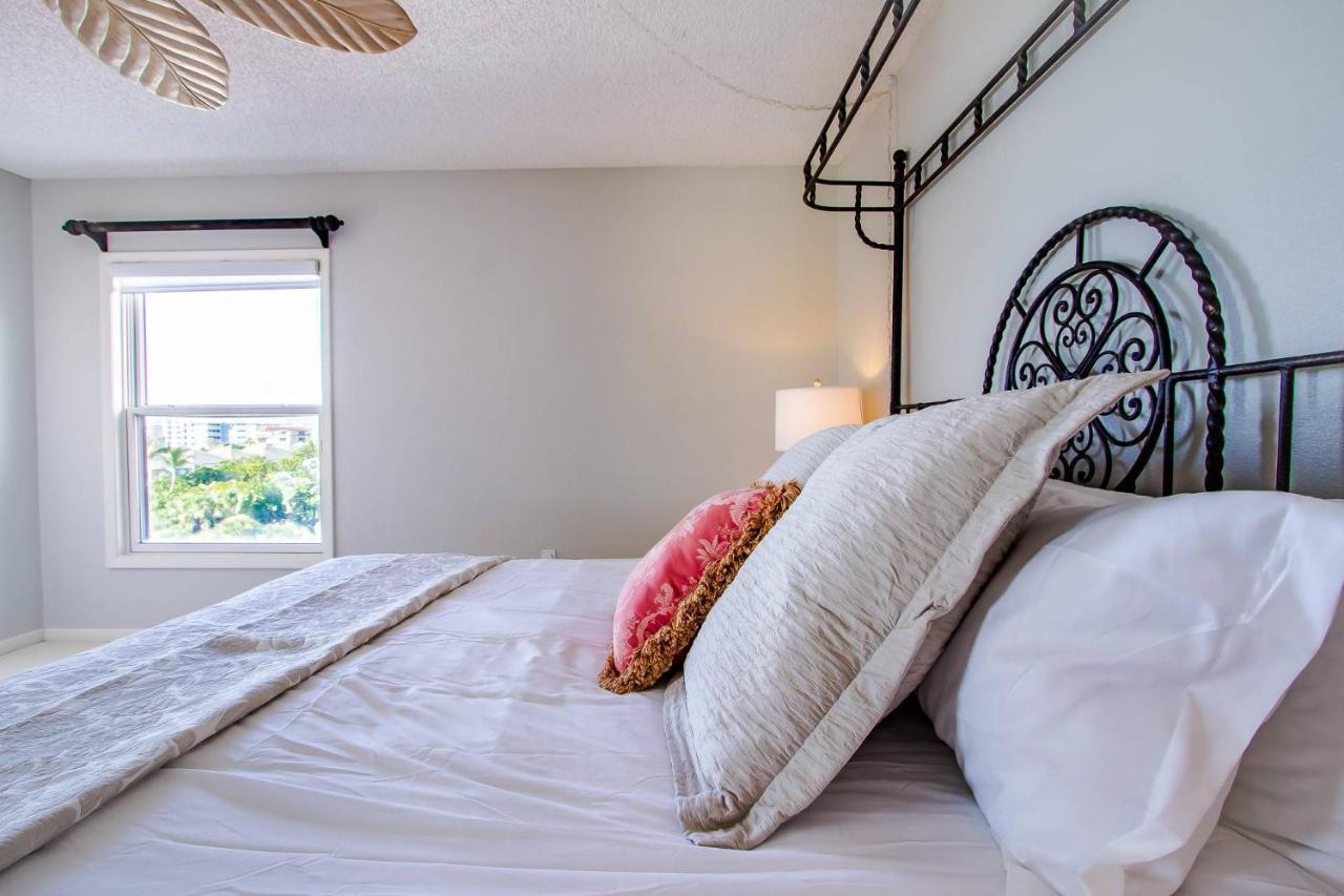Siesta Breakers Penthouse On The Beach 사라소타 외부 사진